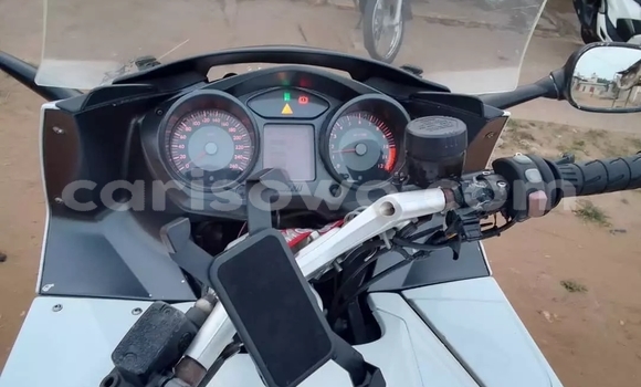 Acheter Occasion Moto BMW K 1300 Blanc à Abomey Calavi, Benin Acheter Occasion Moto BMW K 1300 Blanc à Abomey Calavi, Benin