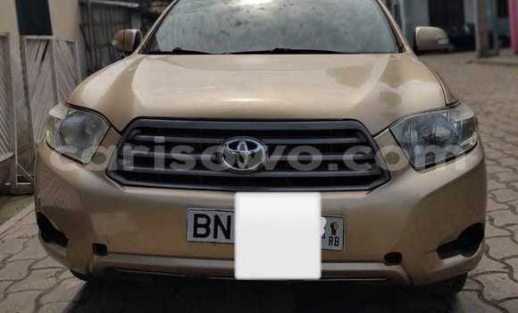 Buy Used Toyota Highlander Beige Car in Cotonou in Benign Buy Used Toyota Highlander Beige Car in Cotonou in Benign