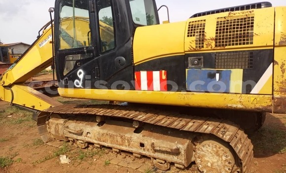 Sayi Na hannu Caterpillar 120 M Babbar mota in Cotonou a Benin Sayi Na hannu Caterpillar 120 M Babbar mota in Cotonou a Benin