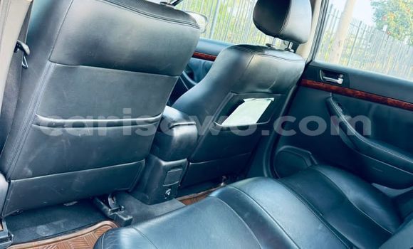 Acheter Occasion Voiture Toyota Avensis Gris à Cotonou, Benin Acheter Occasion Voiture Toyota Avensis Gris à Cotonou, Benin