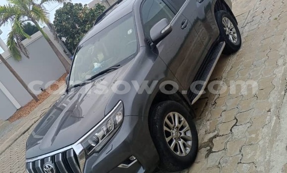 Sayi Na hannu Toyota Land Cruiser Prado Black Mota in Cotonou a Benin Sayi Na hannu Toyota Land Cruiser Prado Black Mota in Cotonou a Benin