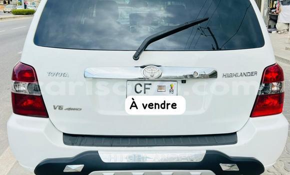 Acheter Occasion Voiture Toyota Highlander Blanc à Cotonou, Benin Acheter Occasion Voiture Toyota Highlander Blanc à Cotonou, Benin
