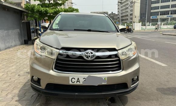Acheter Occasion Voiture Toyota Highlander Gris à Cotonou, Benin Acheter Occasion Voiture Toyota Highlander Gris à Cotonou, Benin