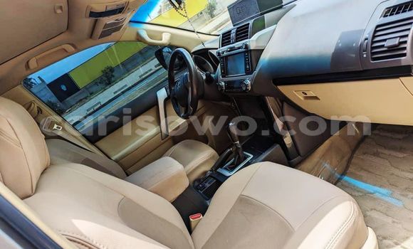 Ra Àlòkù Toyota Prado Black Ọkọ̀ in Cotonou ni Benin Ra Àlòkù Toyota Prado Black Ọkọ̀ in Cotonou ni Benin