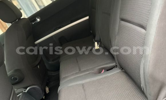 Sayi Na hannu Toyota Corolla Verso Black Mota in Cotonou a Benin Sayi Na hannu Toyota Corolla Verso Black Mota in Cotonou a Benin