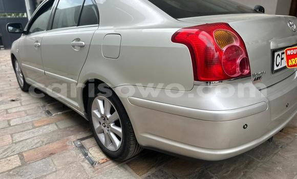 Sayi Na hannu Toyota Avensis Azurfa Mota in Cotonou a Benin Sayi Na hannu Toyota Avensis Azurfa Mota in Cotonou a Benin