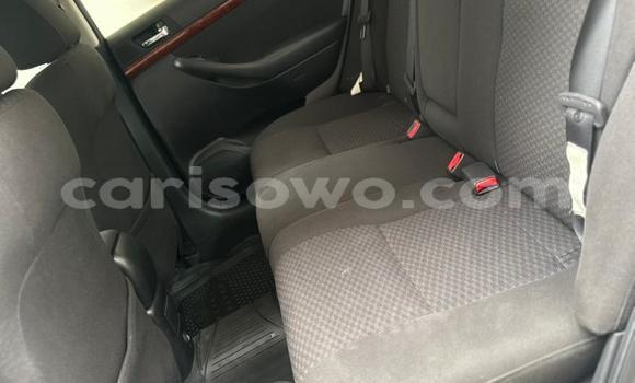 Sayi Na hannu Toyota Avensis Azurfa Mota in Cotonou a Benin Sayi Na hannu Toyota Avensis Azurfa Mota in Cotonou a Benin