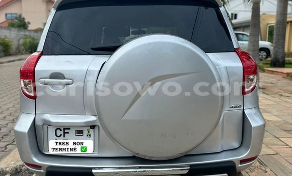 Acheter Occasion Voiture Toyota RAV4 Gris à Cotonou, Benin