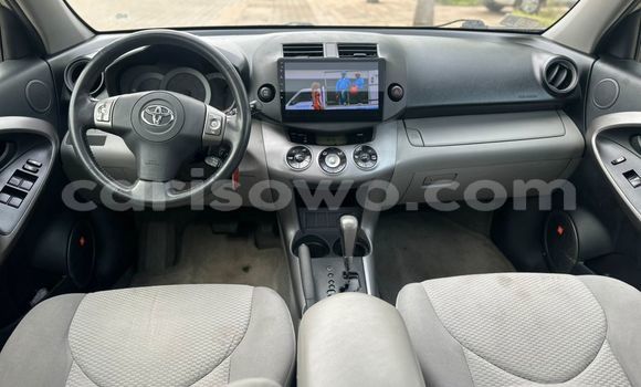 Acheter Occasion Voiture Toyota RAV4 Gris à Cotonou, Benin Acheter Occasion Voiture Toyota RAV4 Gris à Cotonou, Benin