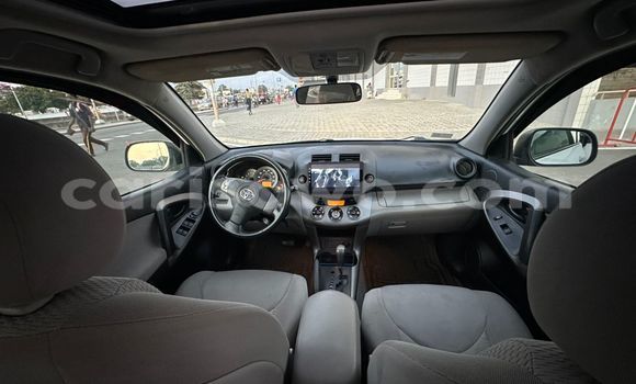 Ra Àlòkù Toyota RAV4 Alagara Ọkọ̀ in Cotonou ni Benin Ra Àlòkù Toyota RAV4 Alagara Ọkọ̀ in Cotonou ni Benin
