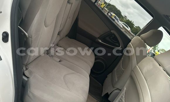 Ra Àlòkù Toyota RAV4 Alagara Ọkọ̀ in Cotonou ni Benin Ra Àlòkù Toyota RAV4 Alagara Ọkọ̀ in Cotonou ni Benin
