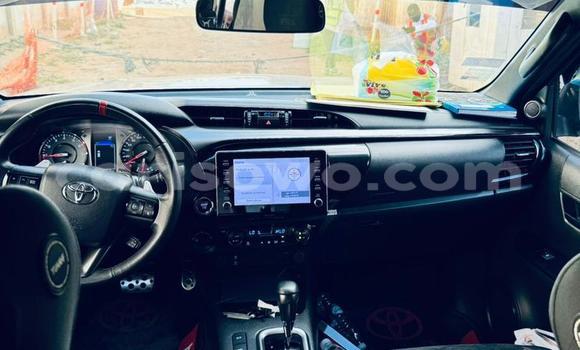Sayi Na hannu Toyota Hilux Black Mota in Cotonou a Benin Sayi Na hannu Toyota Hilux Black Mota in Cotonou a Benin