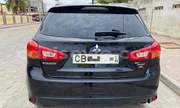 Acheter Occasion Voiture Mitsubishi Outlander Noir à Cotonou, Benin Acheter Occasion Voiture Mitsubishi Outlander Noir à Cotonou, Benin