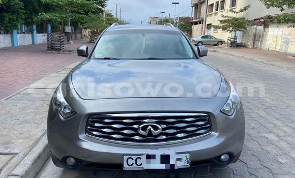 Sayi Na hannu Infiniti FX–Series Black Mota in Cotonou a Benin