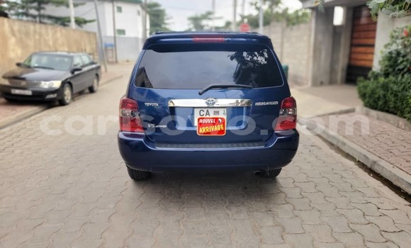 Sayi Na hannu Toyota Highlander Blue Mota in Cotonou a Benin Sayi Na hannu Toyota Highlander Blue Mota in Cotonou a Benin