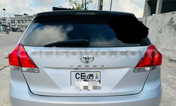 Ra Àlòkù Toyota Venza Silver Ọkọ̀ in Cotonou ni Benin Ra Àlòkù Toyota Venza Silver Ọkọ̀ in Cotonou ni Benin