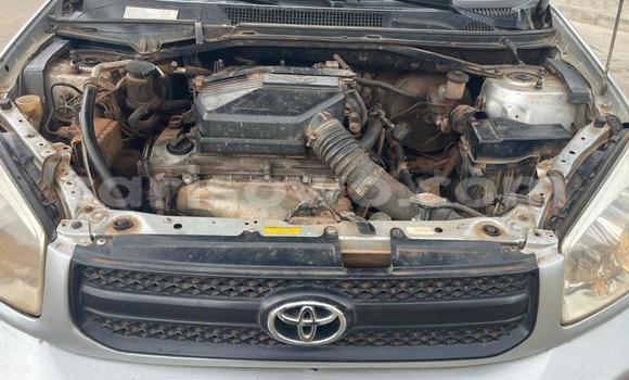 Sayi Na hannu Toyota RAV4 Azurfa Mota in Cotonou a Benin Sayi Na hannu Toyota RAV4 Azurfa Mota in Cotonou a Benin