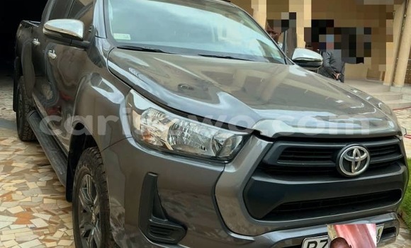 Sayi Na hannu Toyota Hilux Black Mota in Cotonou a Benin Sayi Na hannu Toyota Hilux Black Mota in Cotonou a Benin