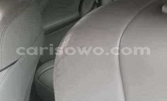 Ra Àlòkù Toyota Venza funfun Ọkọ̀ in Cotonou ni Benin Ra Àlòkù Toyota Venza funfun Ọkọ̀ in Cotonou ni Benin