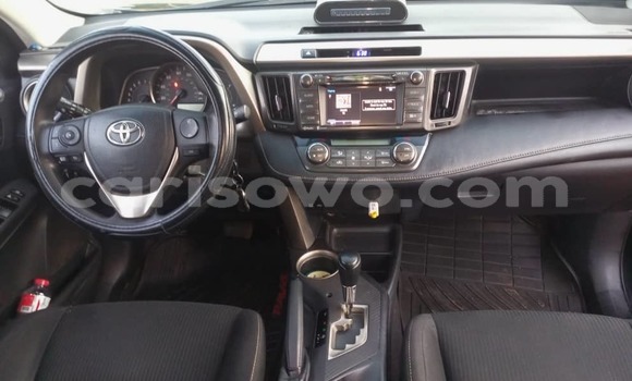 Ra Àlòkù Toyota RAV4 Black Ọkọ̀ in Cotonou ni Benin Ra Àlòkù Toyota RAV4 Black Ọkọ̀ in Cotonou ni Benin
