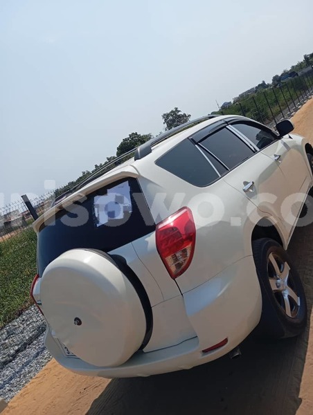Big with watermark toyota rav4 benin cotonou 21497