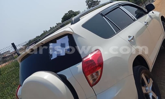 Buy Used Toyota RAV4 White Car in Cotonou in Benign Buy Used Toyota RAV4 White Car in Cotonou in Benign