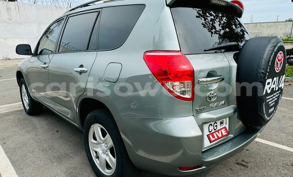 Ra Àlòkù Toyota RAV4 Alawọ ewe Ọkọ̀ in Abomey Calavi ni Benin Ra Àlòkù Toyota RAV4 Alawọ ewe Ọkọ̀ in Abomey Calavi ni Benin