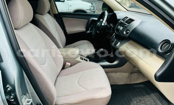 Ra Àlòkù Toyota RAV4 Alawọ ewe Ọkọ̀ in Abomey Calavi ni Benin Ra Àlòkù Toyota RAV4 Alawọ ewe Ọkọ̀ in Abomey Calavi ni Benin