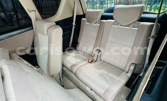 Ra Àlòkù Toyota RAV4 Alawọ ewe Ọkọ̀ in Abomey Calavi ni Benin Ra Àlòkù Toyota RAV4 Alawọ ewe Ọkọ̀ in Abomey Calavi ni Benin
