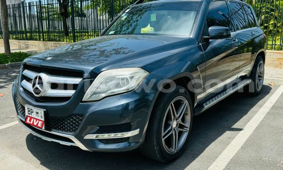 Sayi Na hannu Mercedes-Benz GLK–Class Black Mota in Cotonou a Benin