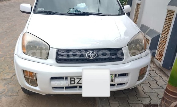 Buy Used Toyota RAV4 White Car in Cotonou in Benign