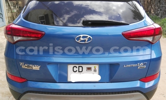 Acheter Occasion Voiture Hyundai Tucson Bleu à Cotonou, Benin Acheter Occasion Voiture Hyundai Tucson Bleu à Cotonou, Benin