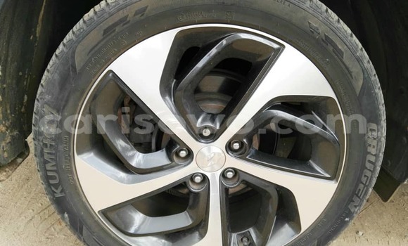 Acheter Occasion Voiture Hyundai Tucson Bleu à Cotonou, Benin Acheter Occasion Voiture Hyundai Tucson Bleu à Cotonou, Benin