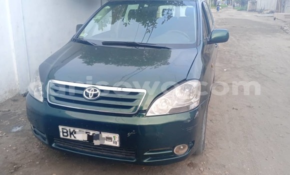 Acheter Occasion Voiture Toyota Avensis Verso Vert à Cotonou, Benin