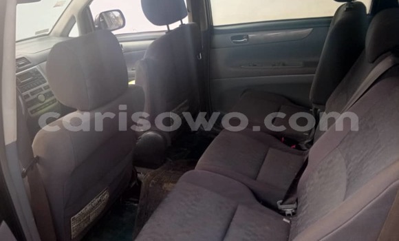 Sayi Na hannu Toyota Avensis Verso Green Mota in Cotonou a Benin Sayi Na hannu Toyota Avensis Verso Green Mota in Cotonou a Benin