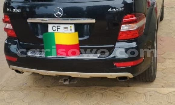 Acheter Occasion Voiture Mercedes-Benz ML–Class Noir à Cotonou, Benin Acheter Occasion Voiture Mercedes-Benz ML–Class Noir à Cotonou, Benin