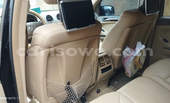 Acheter Occasion Voiture Mercedes-Benz ML–Class Noir à Cotonou, Benin Acheter Occasion Voiture Mercedes-Benz ML–Class Noir à Cotonou, Benin