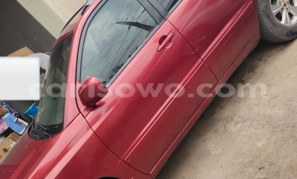 Ra Àlòkù Toyota Highlander Red Ọkọ̀ in Cotonou ni Benin Ra Àlòkù Toyota Highlander Red Ọkọ̀ in Cotonou ni Benin