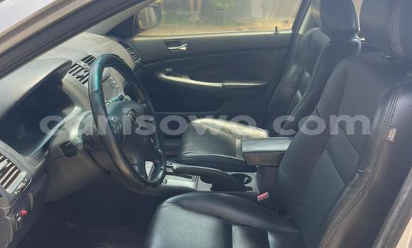 Sayi Na hannu Honda Accord Azurfa Mota in Cotonou a Benin Sayi Na hannu Honda Accord Azurfa Mota in Cotonou a Benin