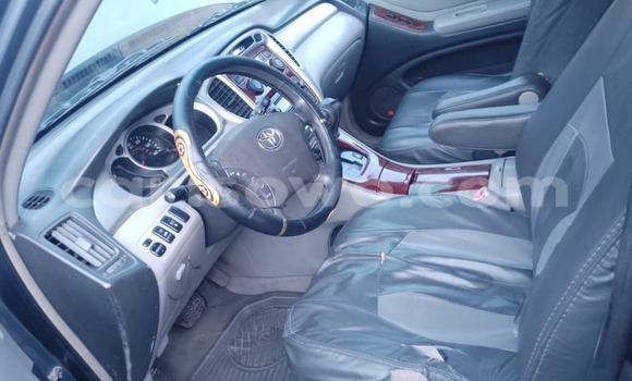 Buy Used Toyota Highlander Blue Car in Cotonou in Benign Buy Used Toyota Highlander Blue Car in Cotonou in Benign