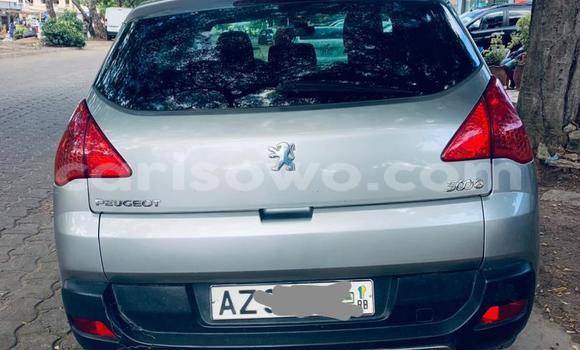 Ra Àlòkù Peugeot 3008 Silver Ọkọ̀ in Cotonou ni Benin Ra Àlòkù Peugeot 3008 Silver Ọkọ̀ in Cotonou ni Benin