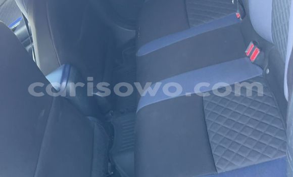 Acheter Occasion Voiture Toyota C-HR Blanc à Cotonou, Benin Acheter Occasion Voiture Toyota C-HR Blanc à Cotonou, Benin