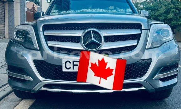 Sayi Na hannu Mercedes-Benz GLK–Class Black Mota in Cotonou a Benin Sayi Na hannu Mercedes-Benz GLK–Class Black Mota in Cotonou a Benin