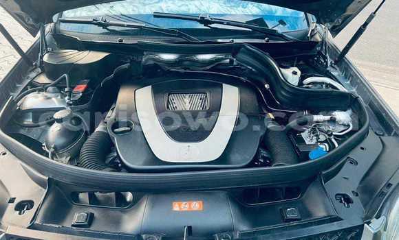 Sayi Na hannu Mercedes-Benz GLK–Class Black Mota in Cotonou a Benin Sayi Na hannu Mercedes-Benz GLK–Class Black Mota in Cotonou a Benin