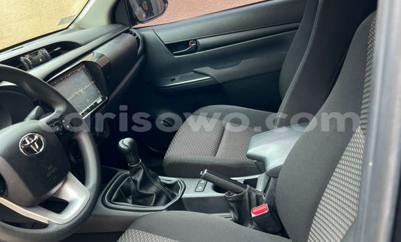 Acheter Occasion Voiture Toyota Hilux Blanc à Cotonou, Benin Acheter Occasion Voiture Toyota Hilux Blanc à Cotonou, Benin