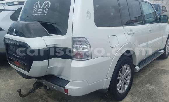 Ra Àlòkù Mitsubishi Pajero Sport funfun Ọkọ̀ in Cotonou ni Benin Ra Àlòkù Mitsubishi Pajero Sport funfun Ọkọ̀ in Cotonou ni Benin