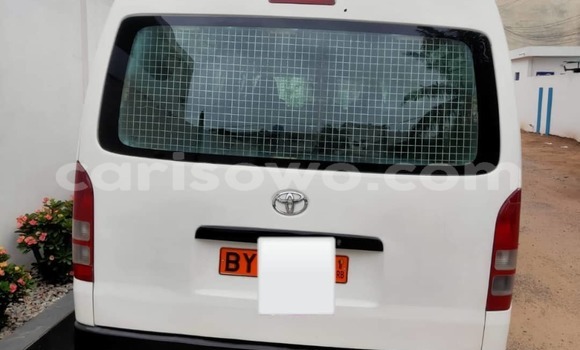 Acheter Occasion Voiture Toyota Hiace Blanc à Cotonou, Benin Acheter Occasion Voiture Toyota Hiace Blanc à Cotonou, Benin