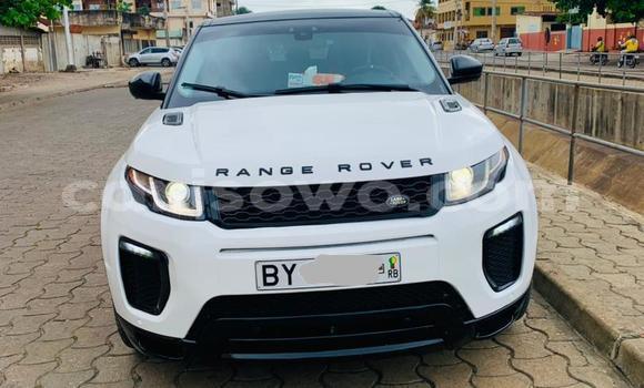 Ra Àlòkù Range Rover Evoque funfun Ọkọ̀ in Cotonou ni Benin