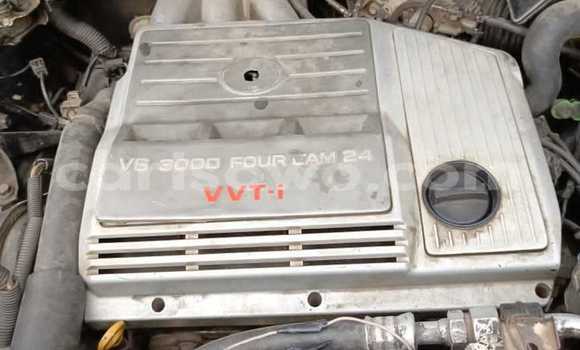 Sayi Na hannu Lexus RX 300 White Mota in Cotonou a Benin Sayi Na hannu Lexus RX 300 White Mota in Cotonou a Benin