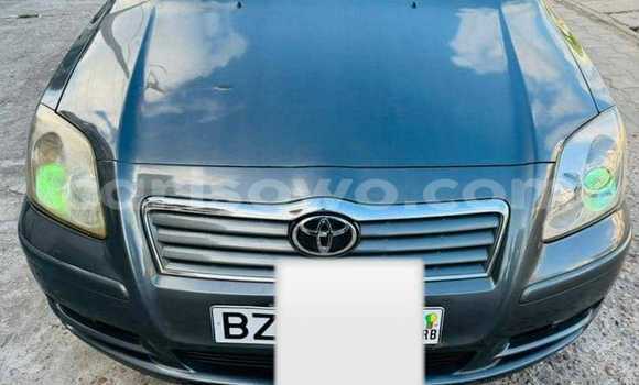 Sayi Na hannu Toyota Avensis Azurfa Mota in Cotonou a Benin Sayi Na hannu Toyota Avensis Azurfa Mota in Cotonou a Benin